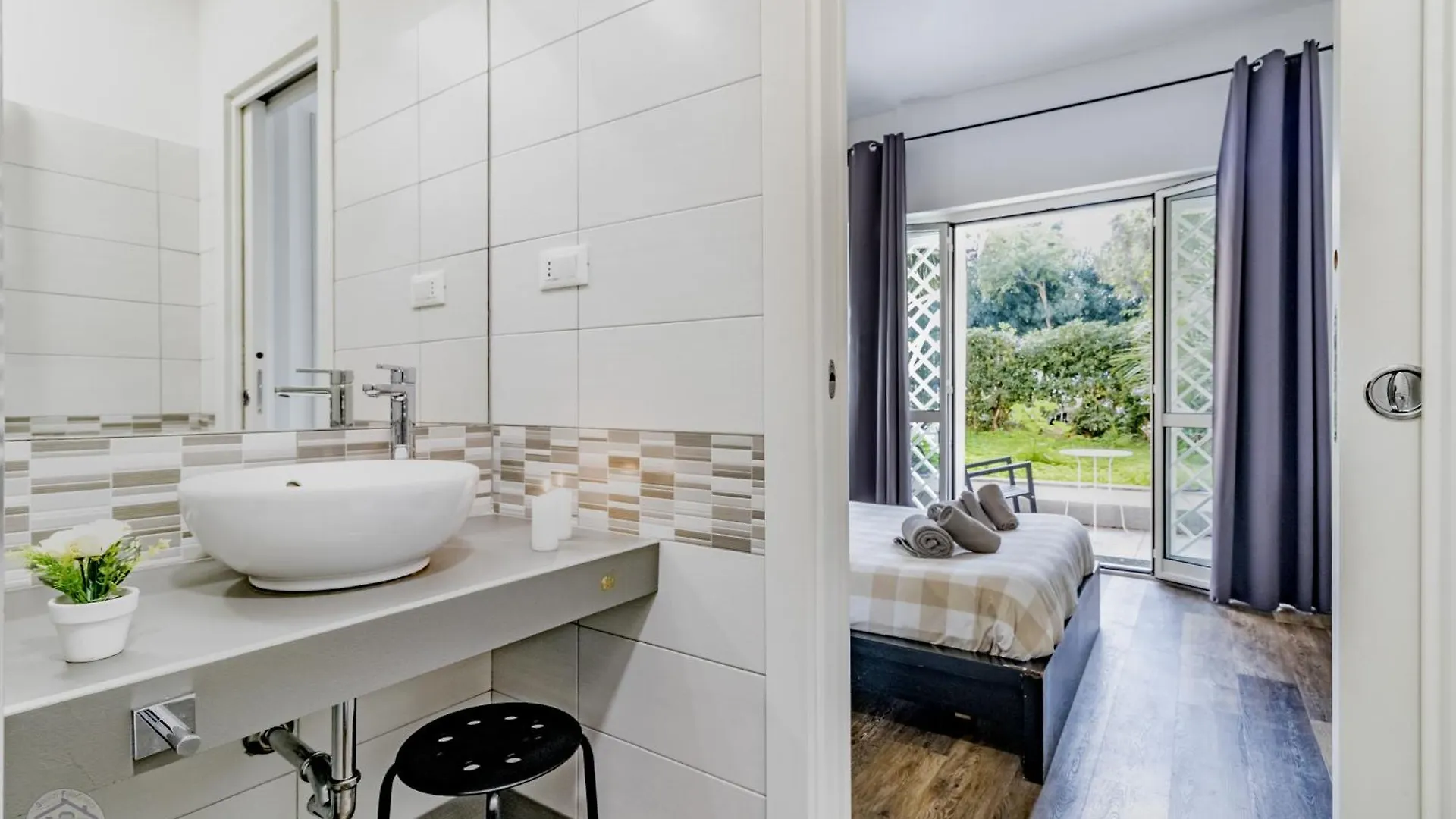 Pensionat Casa Proto - Garden Rooms Rom
